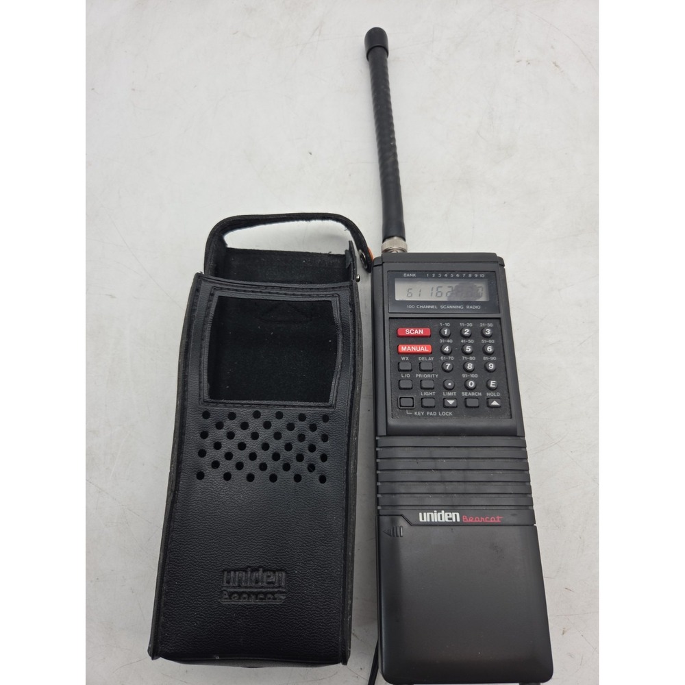 Uniden Bearcat Scanner BC100XLT W/ Case and Power Cord - Screen Issue WORK NOTES